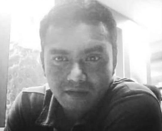Rizal Che Embi in a selfie. He has wavy hair and bushy eyebrows.